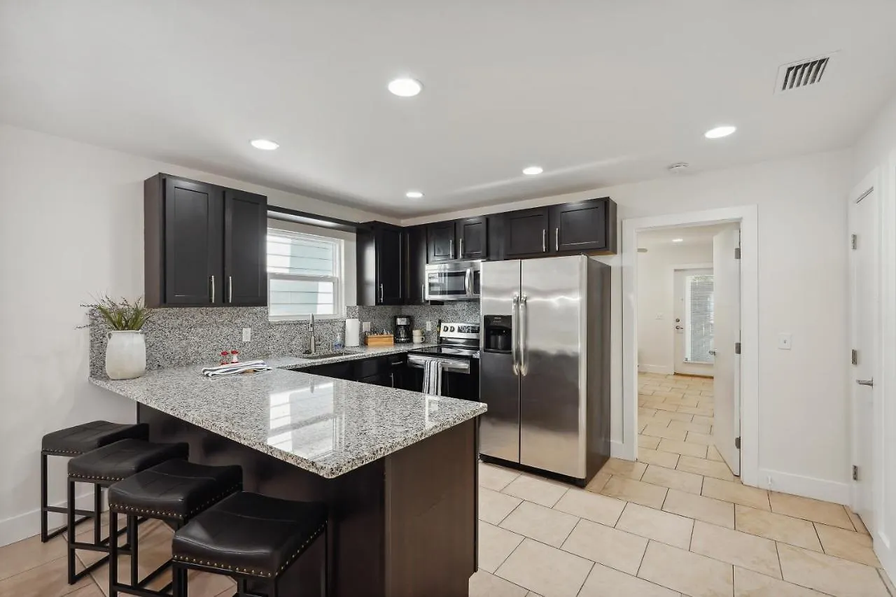 Panama City Beach Vacation Rental About 1 Mi To Beach!